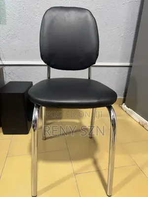 Black Leather Guest Chair