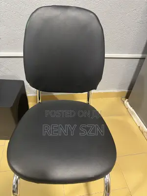 Black Leather Guest Chair