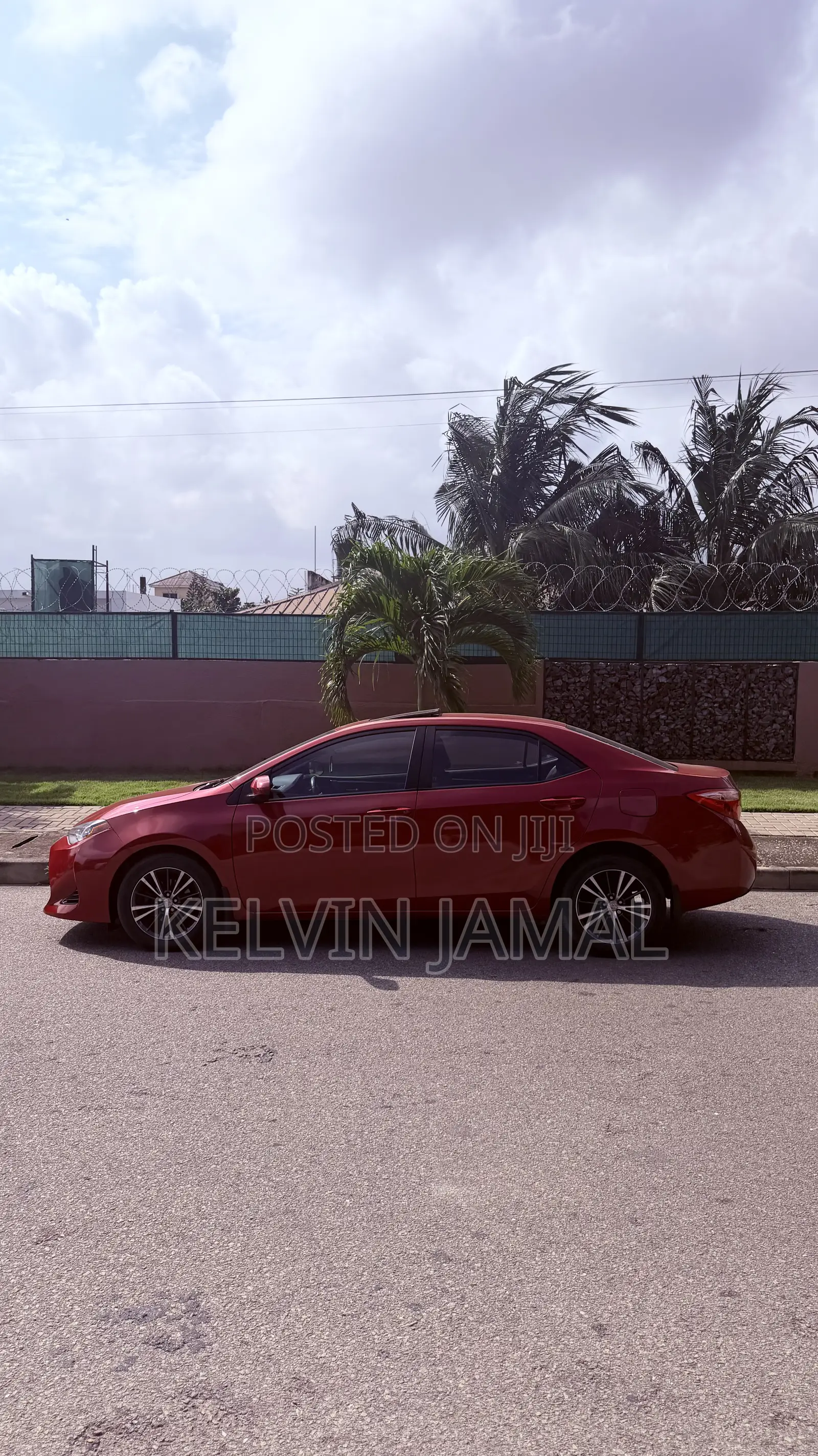 Toyota Corolla LE Eco (1.8L 4cyl 2A) 2019 Red