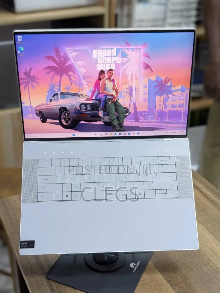 Laptop Dell XPS 16 9640 16GB Intel Core Ultra 7 SSD 1T