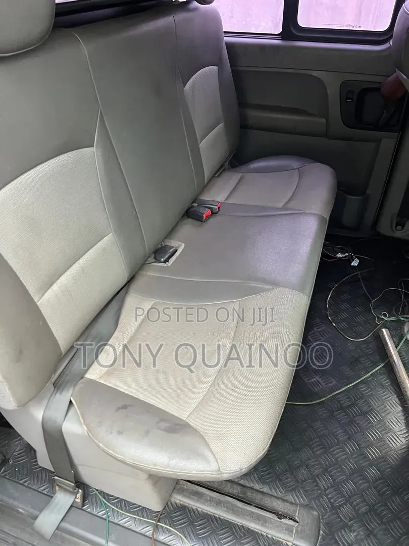 Hyundai Starex 2012 Grey