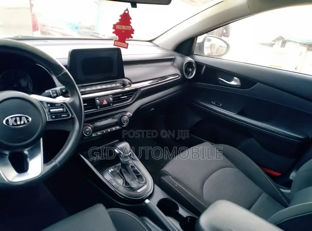 Kia Forte 2019 White