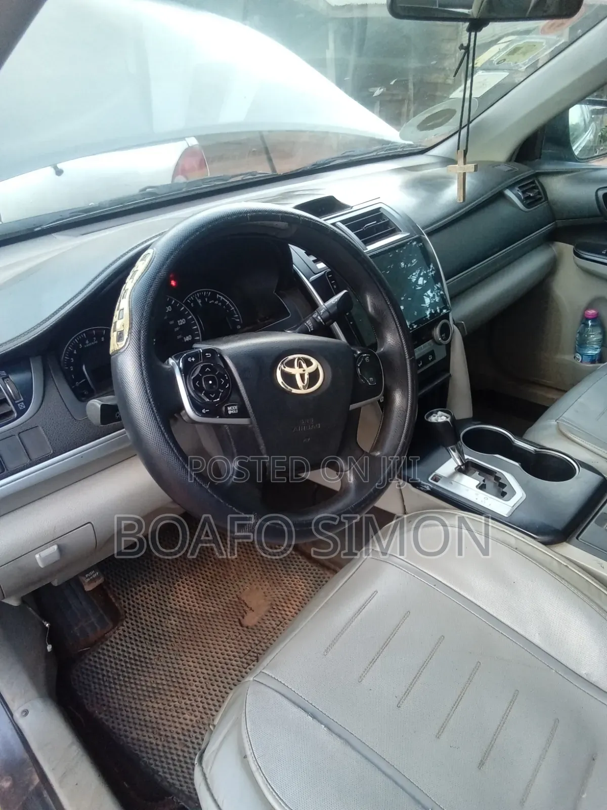 Toyota Camry LE 4dr Sedan w/Prod. End 11/13 (2.5L 4cyl 6A) 2014 Gray