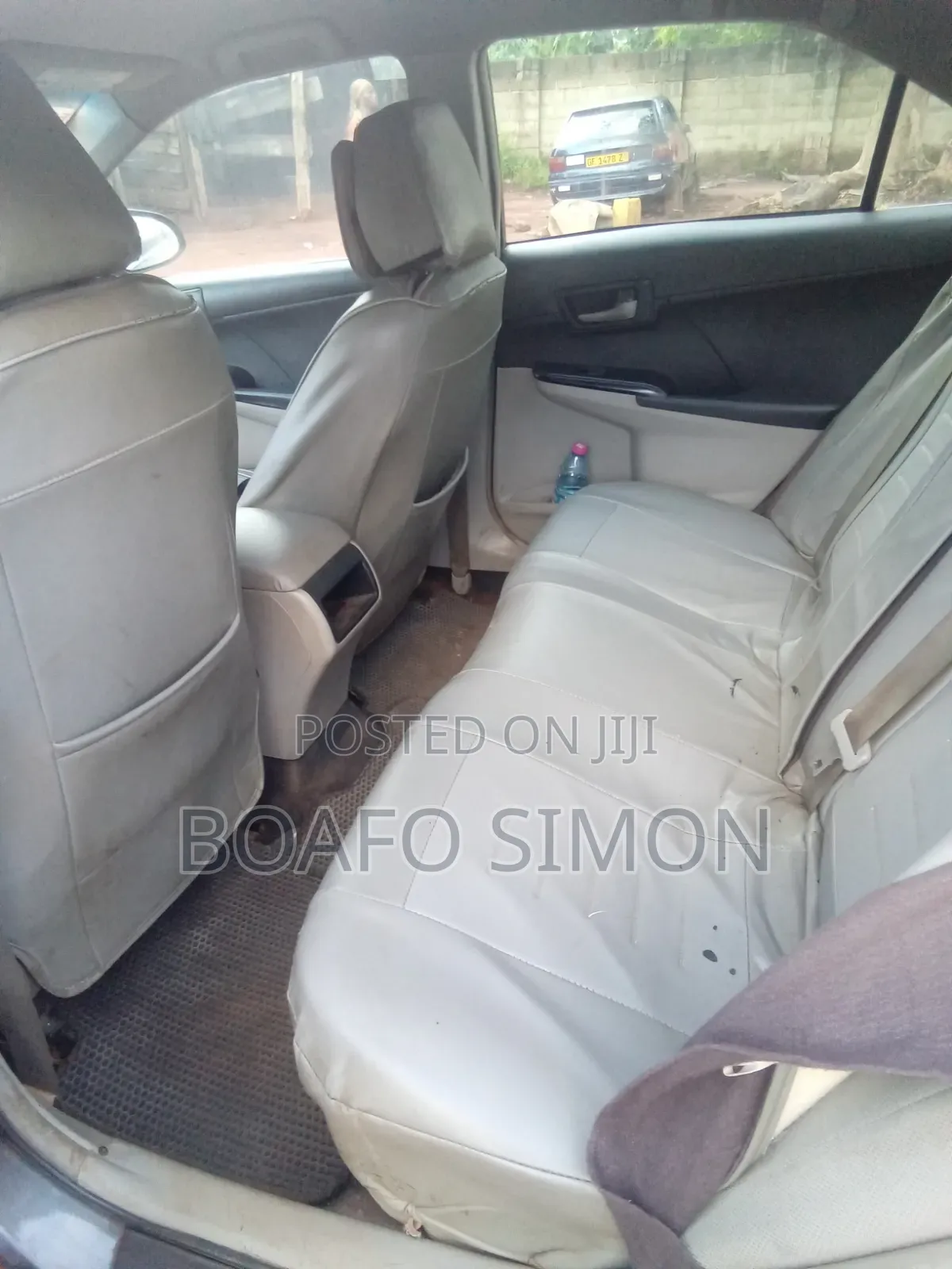 Toyota Camry LE 4dr Sedan w/Prod. End 11/13 (2.5L 4cyl 6A) 2014 Gray