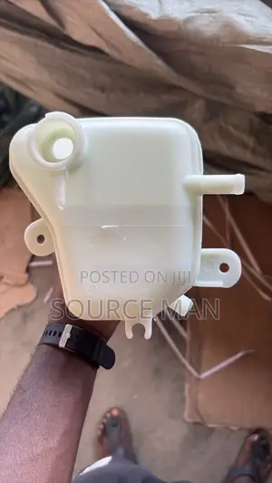 CR-V 2016 2017 2018 2019 2020 2021 2022 Reservoir Tank Bottle