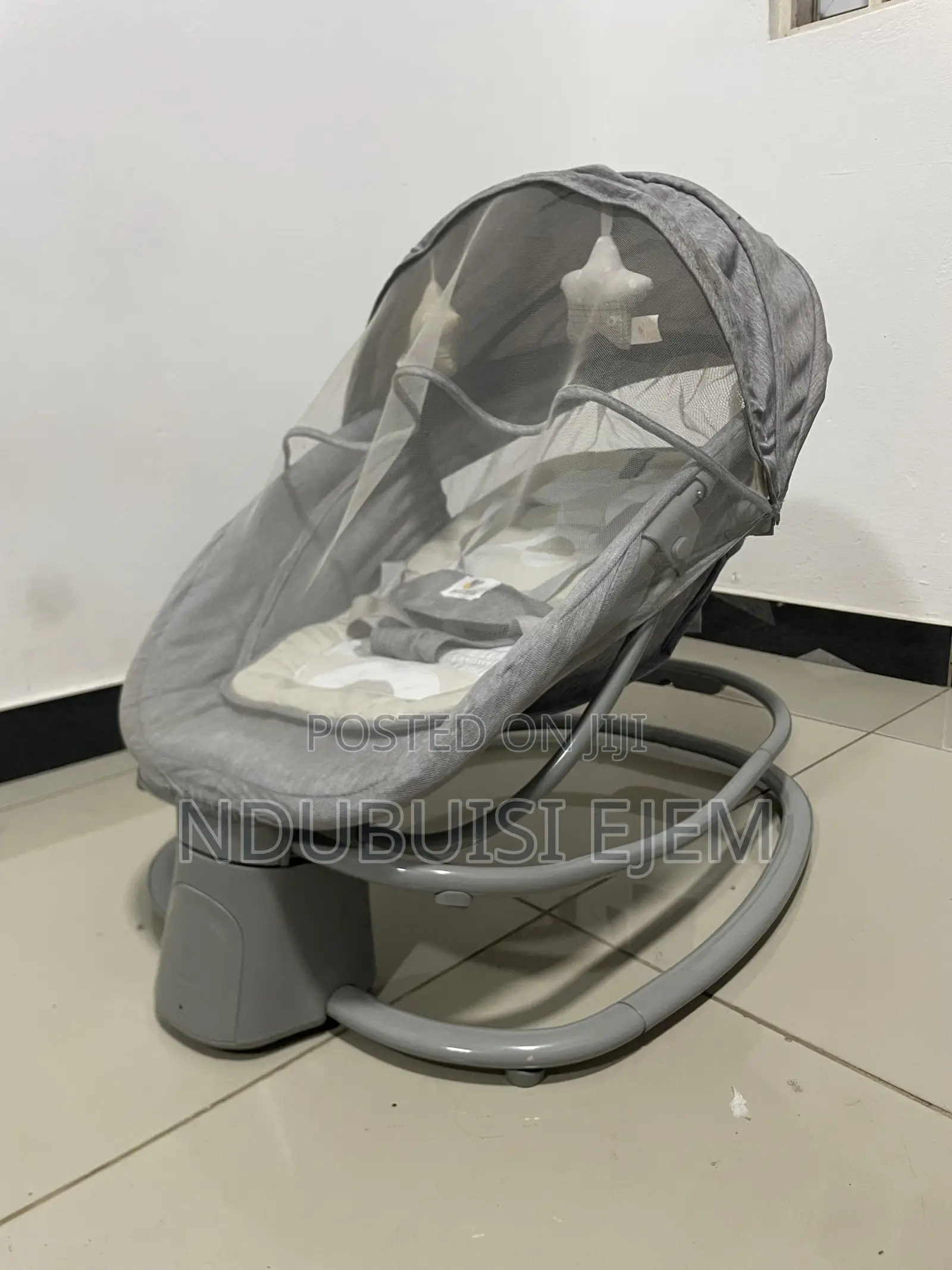Electronic Baby Rocker/Swinger