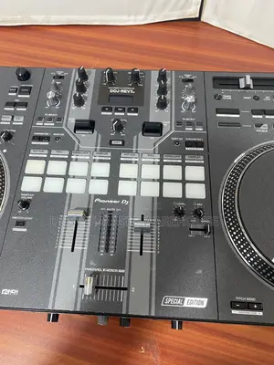 Pioneer DDJ Rev7 Customized
