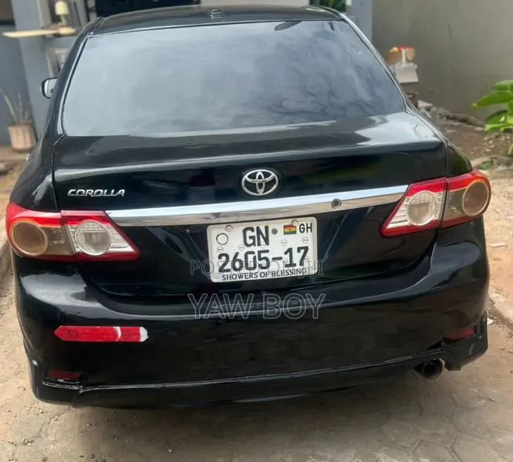 Toyota Corolla 2012 Black