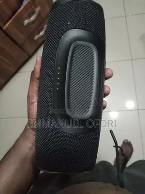 JBL Charge 4