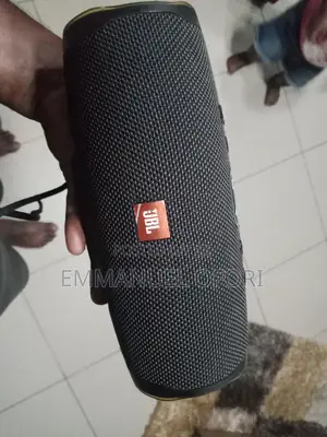 JBL Charge 4