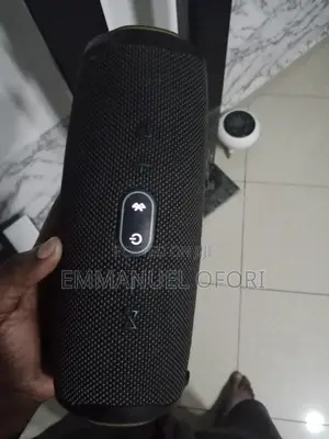 JBL Charge 4