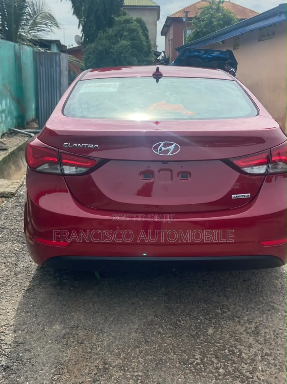 Hyundai Elantra Limited 4dr Sedan (1.8L 4cyl 6A) 2015 Red