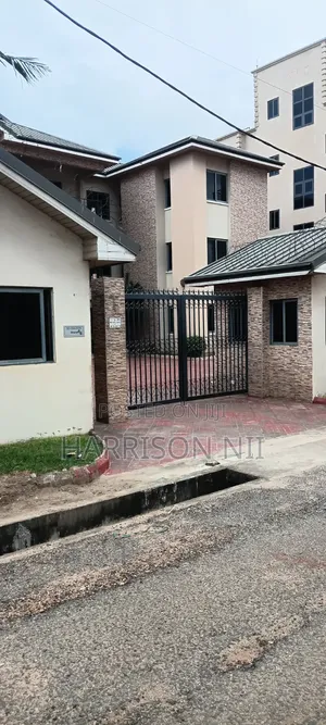 3bdrm Apartment in Adjiriganor, Otano for rent