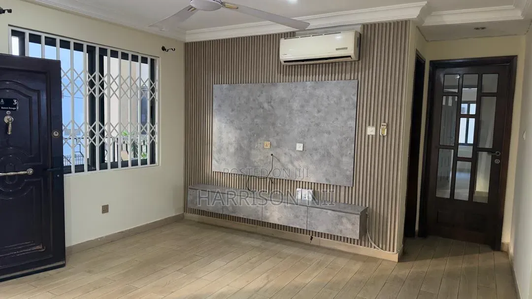 3bdrm Apartment in Adjiriganor, Otano for rent