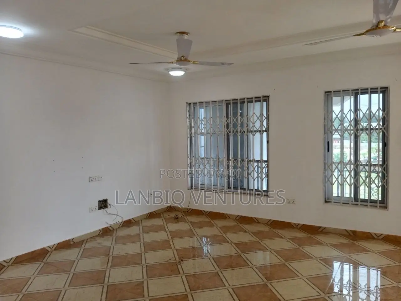 2bdrm Apartment in Madina for rent
