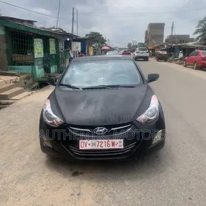 Hyundai Elantra GLS Sedan FWD (1.8L 4cyl 6A) 2013 Black