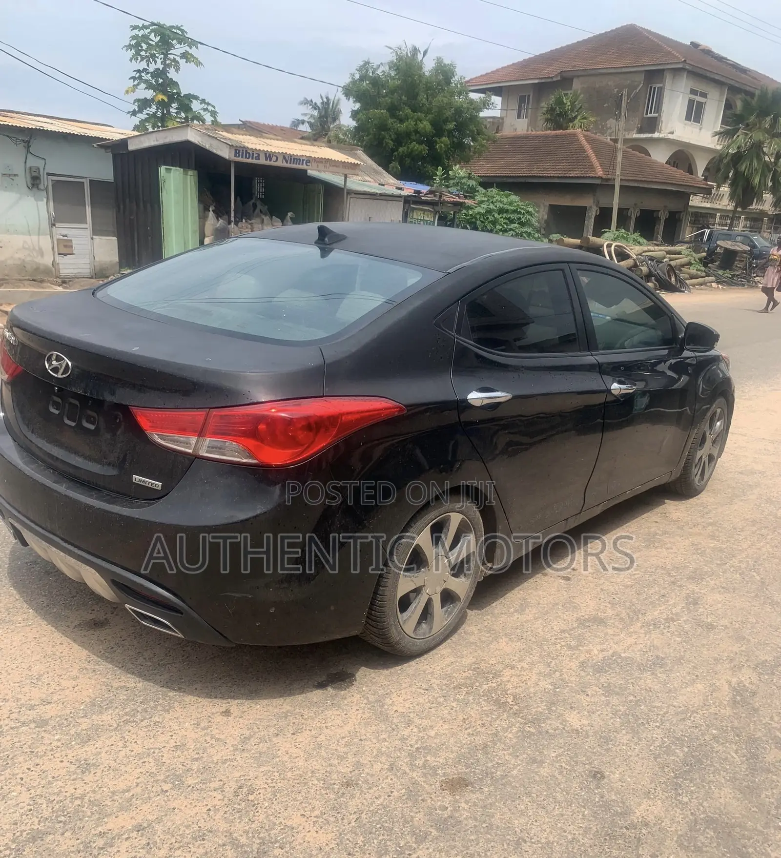 Hyundai Elantra GLS Sedan FWD (1.8L 4cyl 6A) 2013 Black