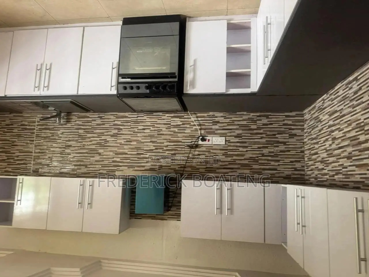 5bdrm House in Neoplan for rent