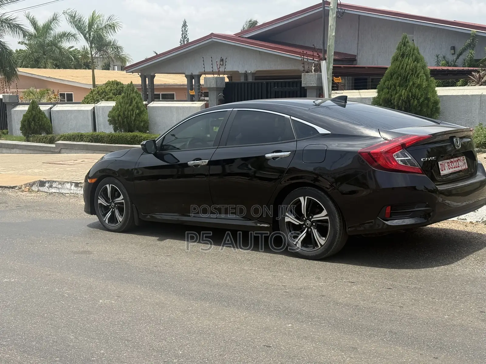 Honda Civic Touring 4dr Sedan (1.5L 4cyl) 2016 Matt Black