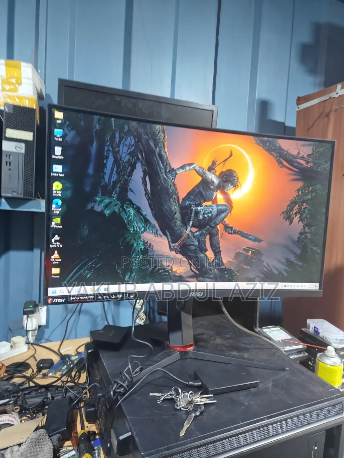 Gaming Monitor 27 Inches Curve 1080p 144hz