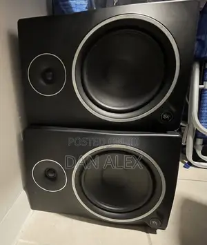 Mackie MR8 MK3 Pair Powered Monitor