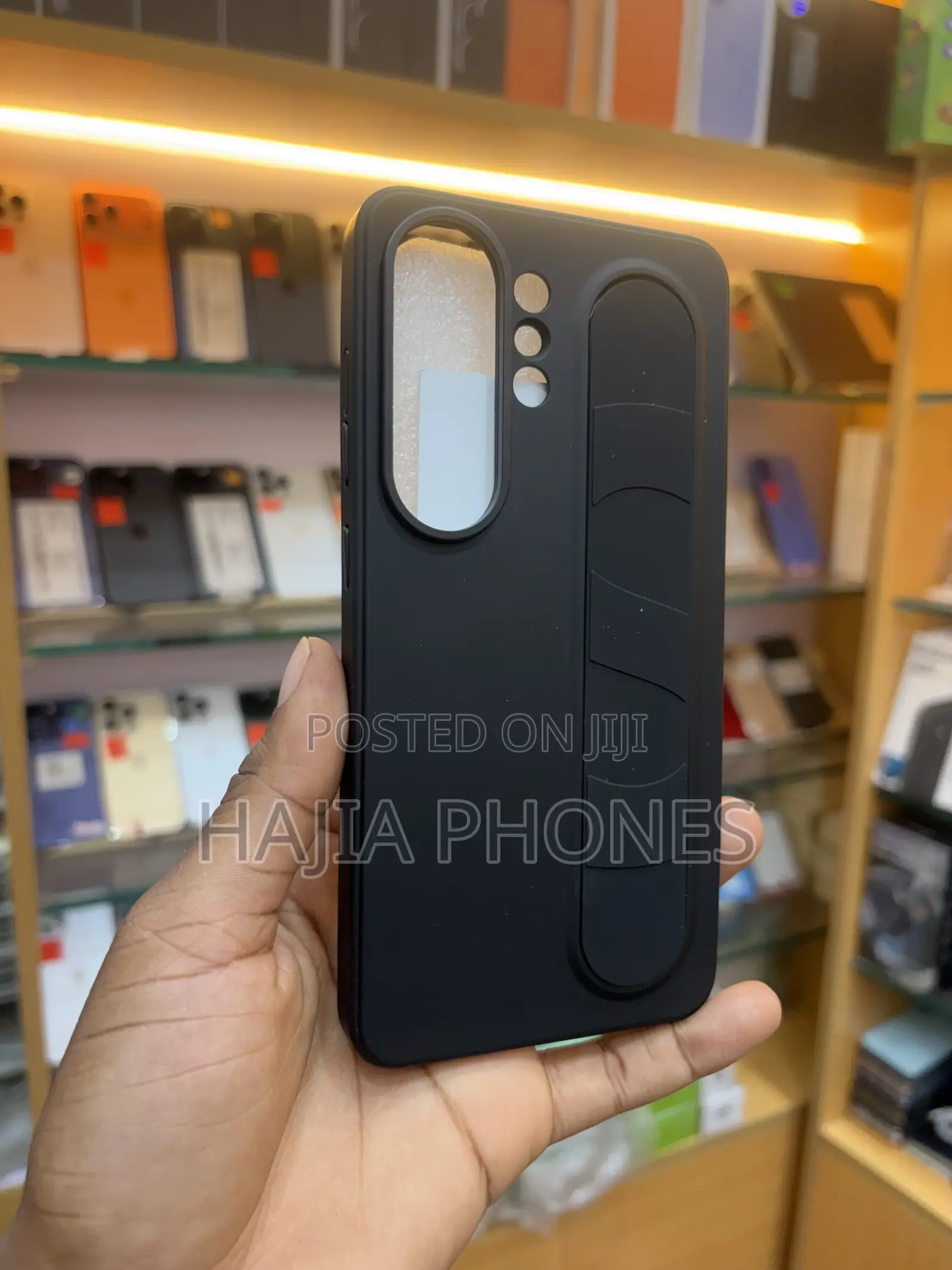 Black S26Ultra Standing Grip Case