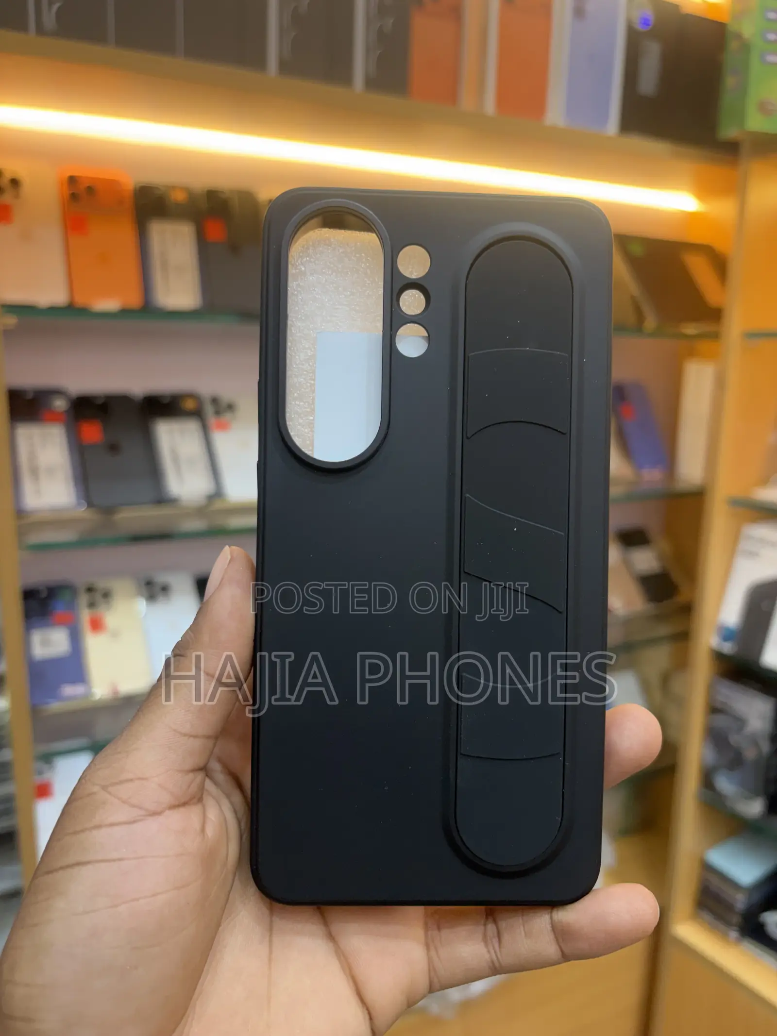 Black S26Ultra Standing Grip Case