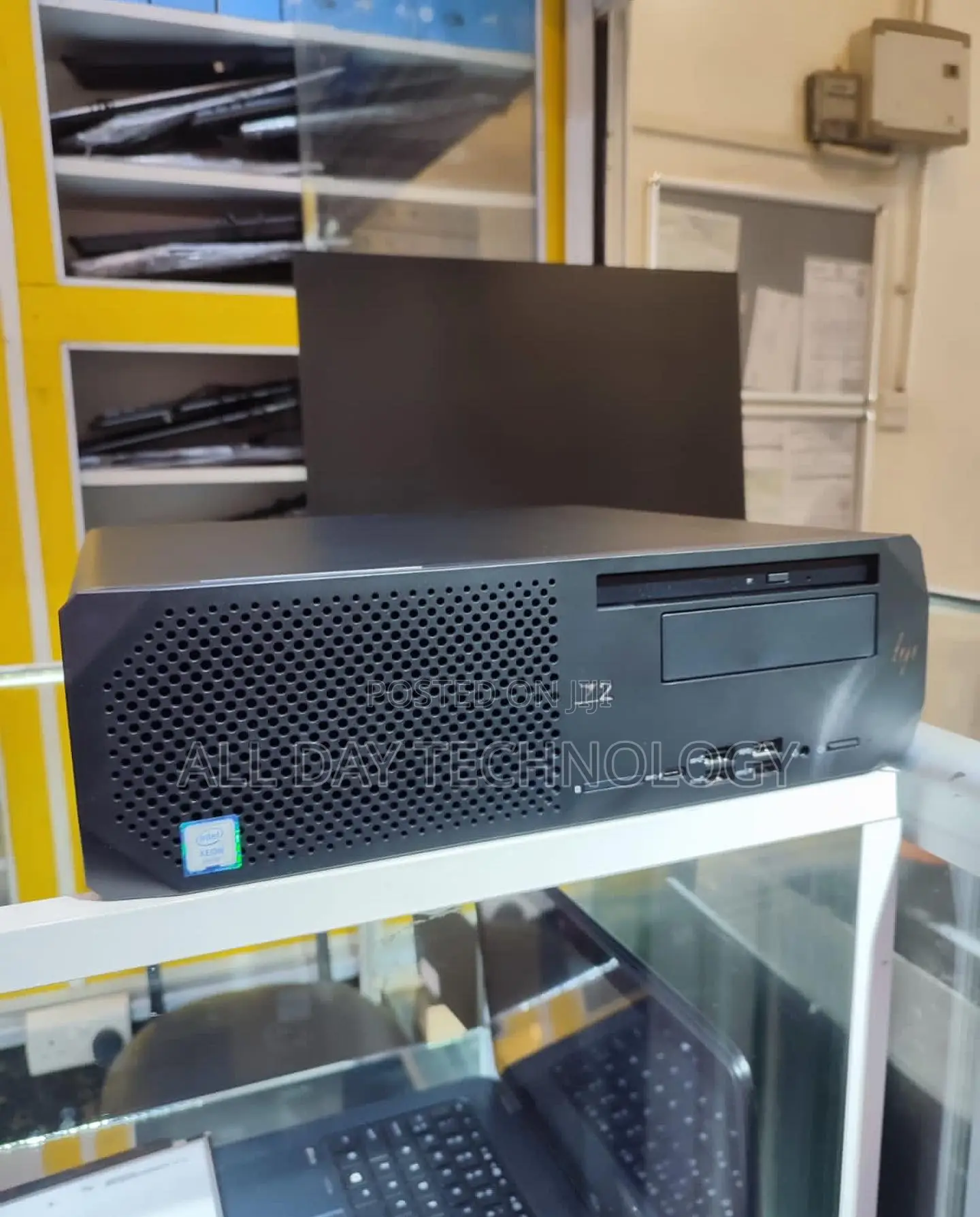 Desktop Computer HP Z2 G5 SFF 32GB Intel Core i7 HDD 1T