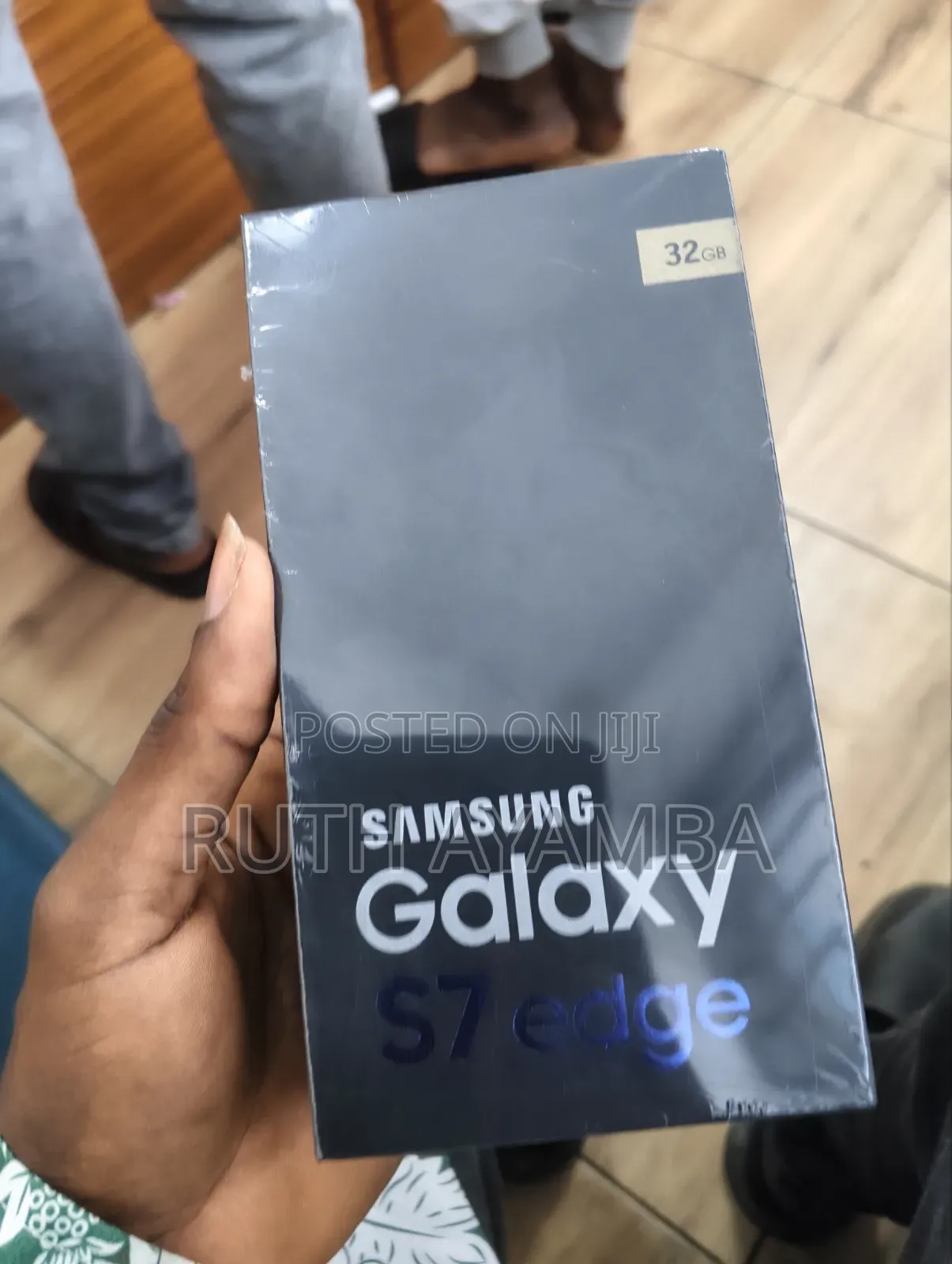 New Samsung Galaxy S7 edge 32 GB Black