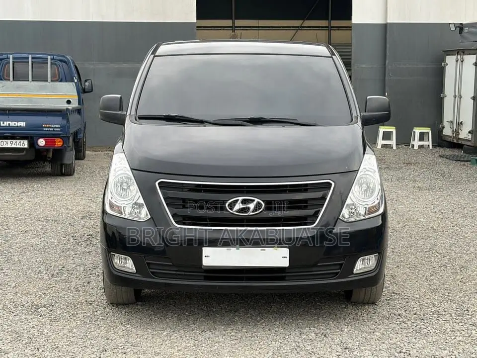 Hyundai Starex 2017 Black