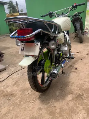 Royal RY125 2025