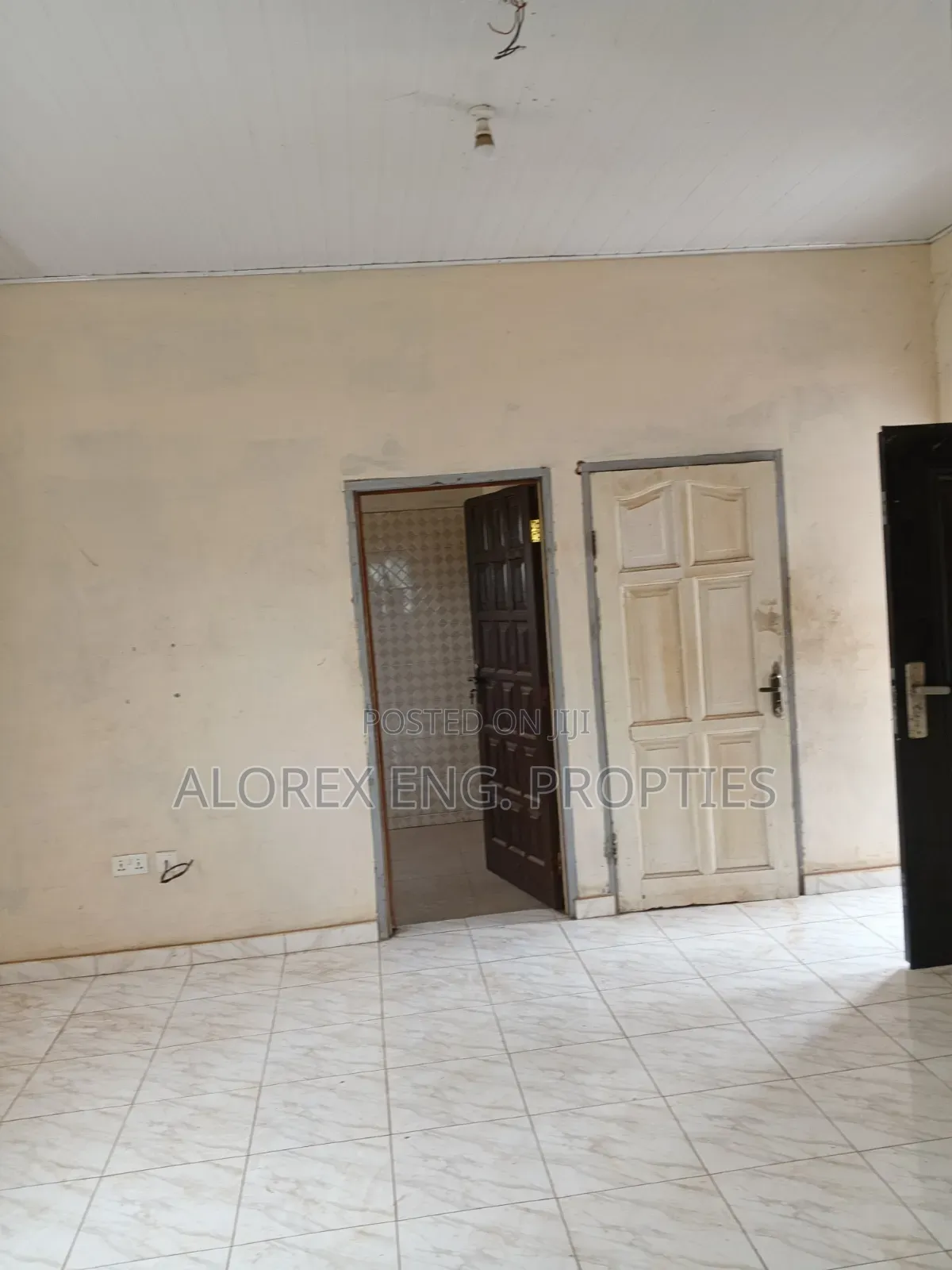 1bdrm Apartment in Oyibi, Valley View Area for rent