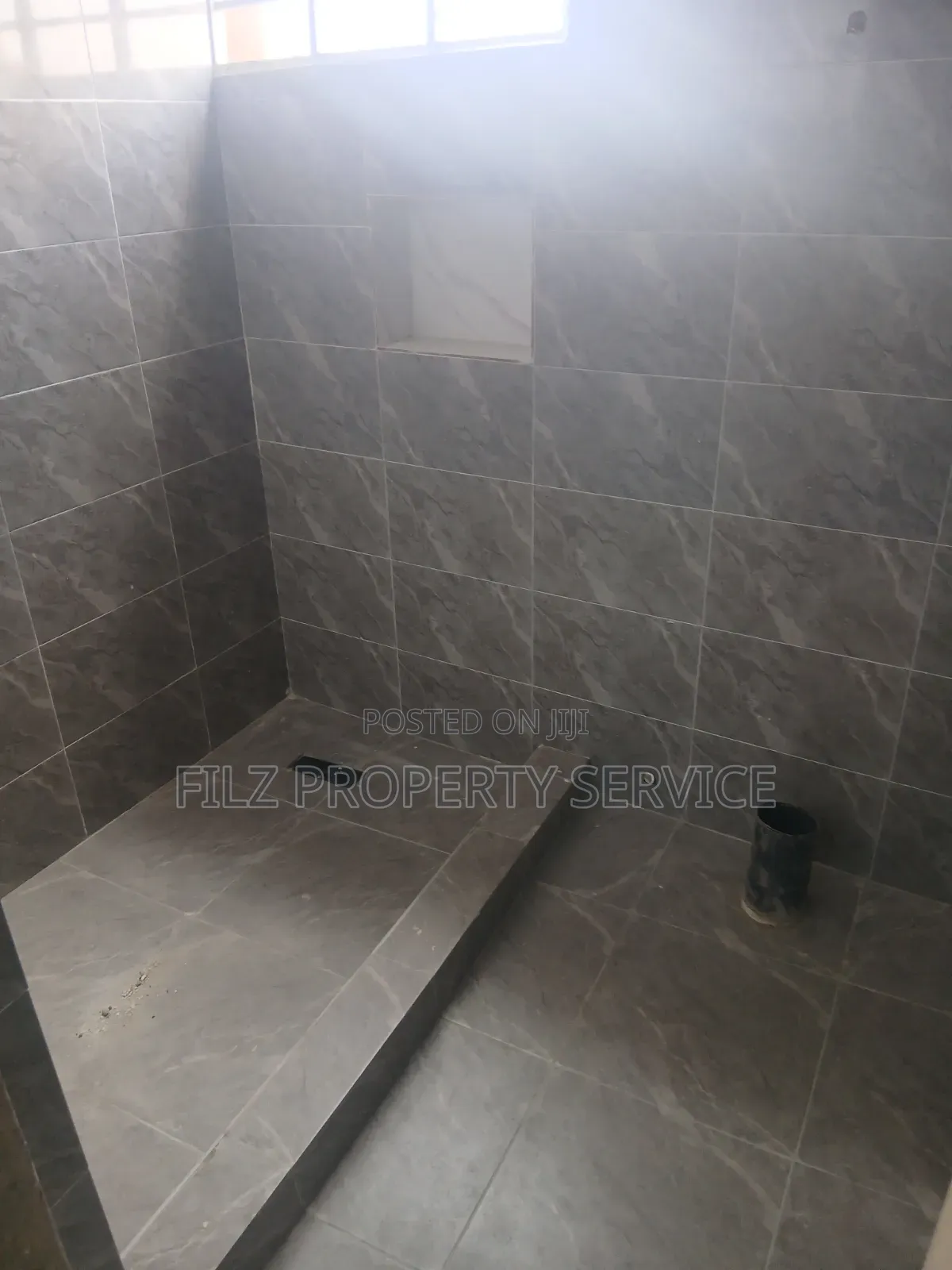 3bdrm House in Academic City, Asore Junction for sale