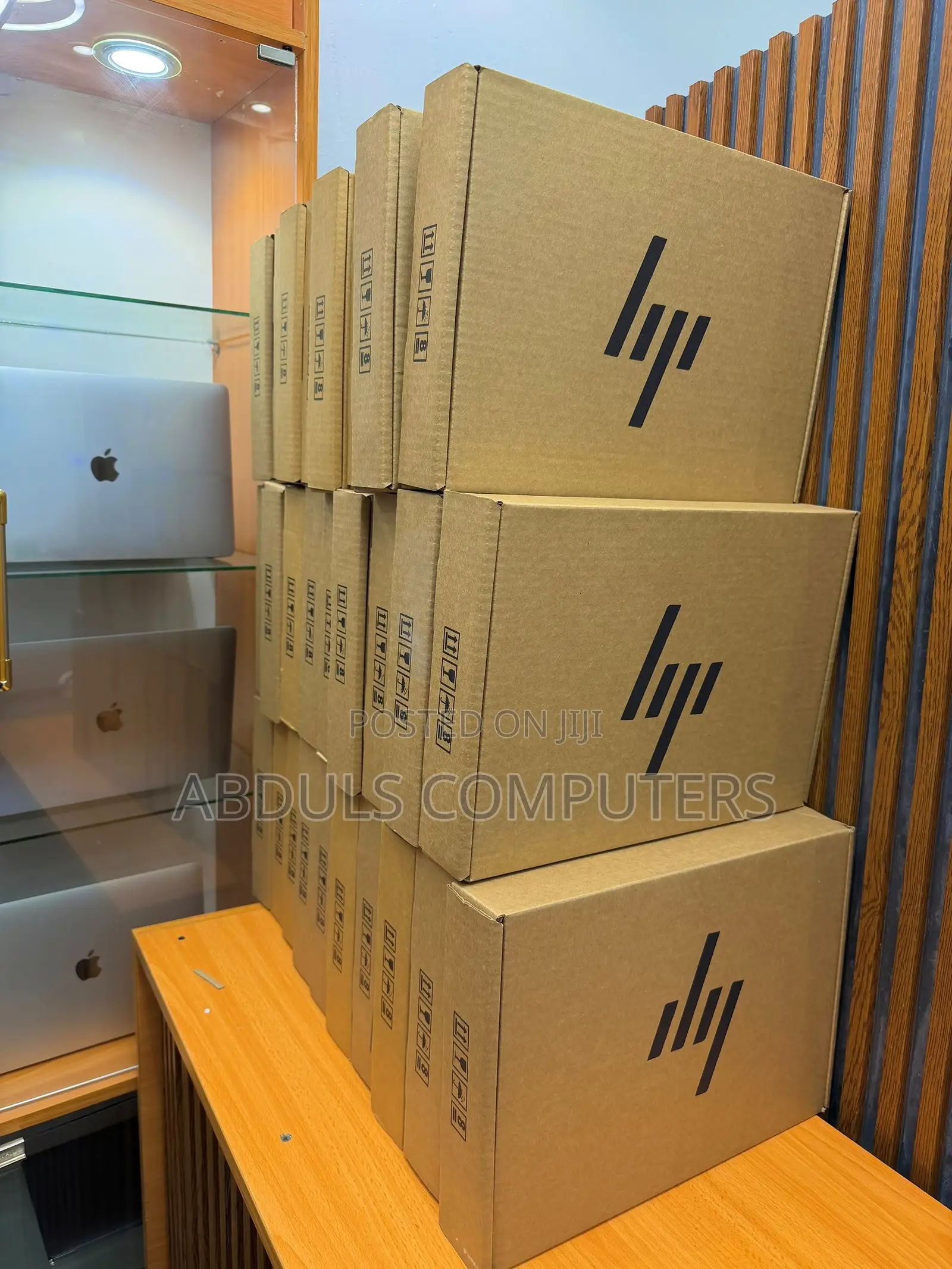 New Laptop HP EliteBook 830 G8 8GB Intel Core i5 SSD 512GB
