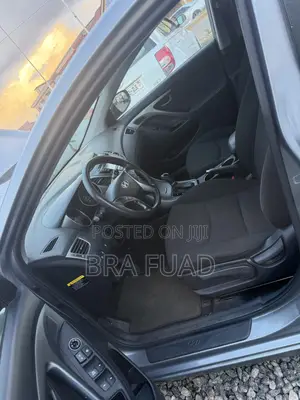 Hyundai Elantra SE 4dr Sedan (1.8L 4cyl 6A) 2015 Gray
