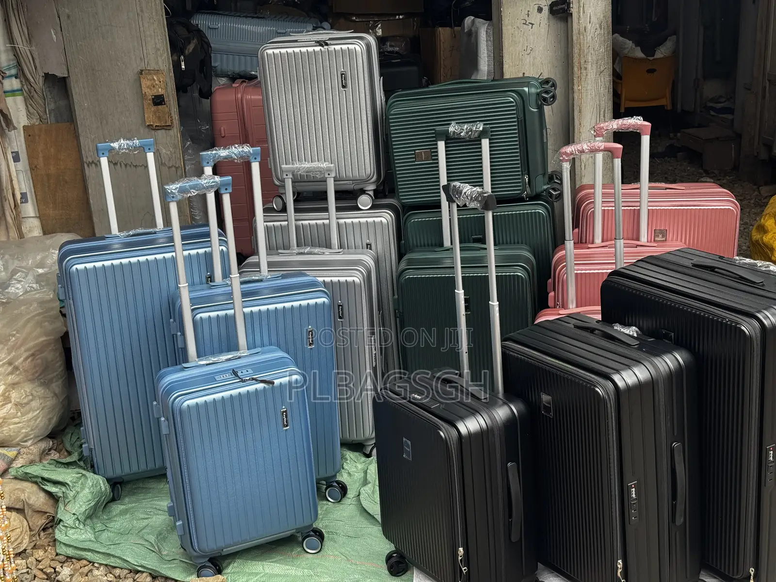 Three in One Trolley Traveling Bags Sizes L28 M24 S20 Inch