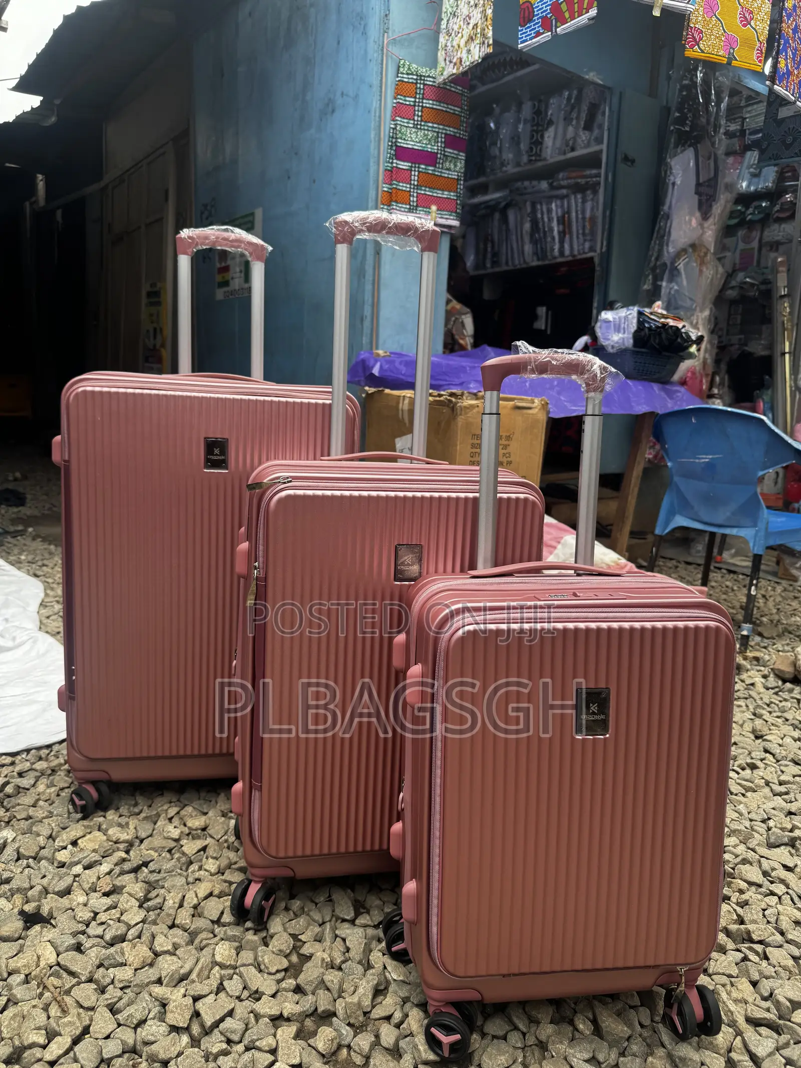 Three in One Trolley Traveling Bags Sizes L28 M24 S20 Inch
