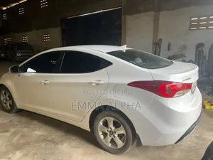 Hyundai Elantra 2013 White
