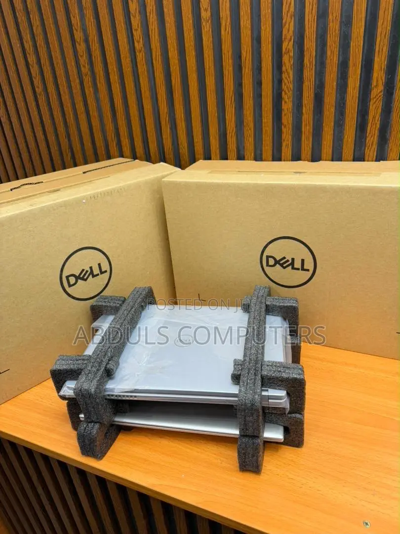 New Laptop Dell Latitude 5310 2-in-1 8GB Intel Core i7 SSD 256GB