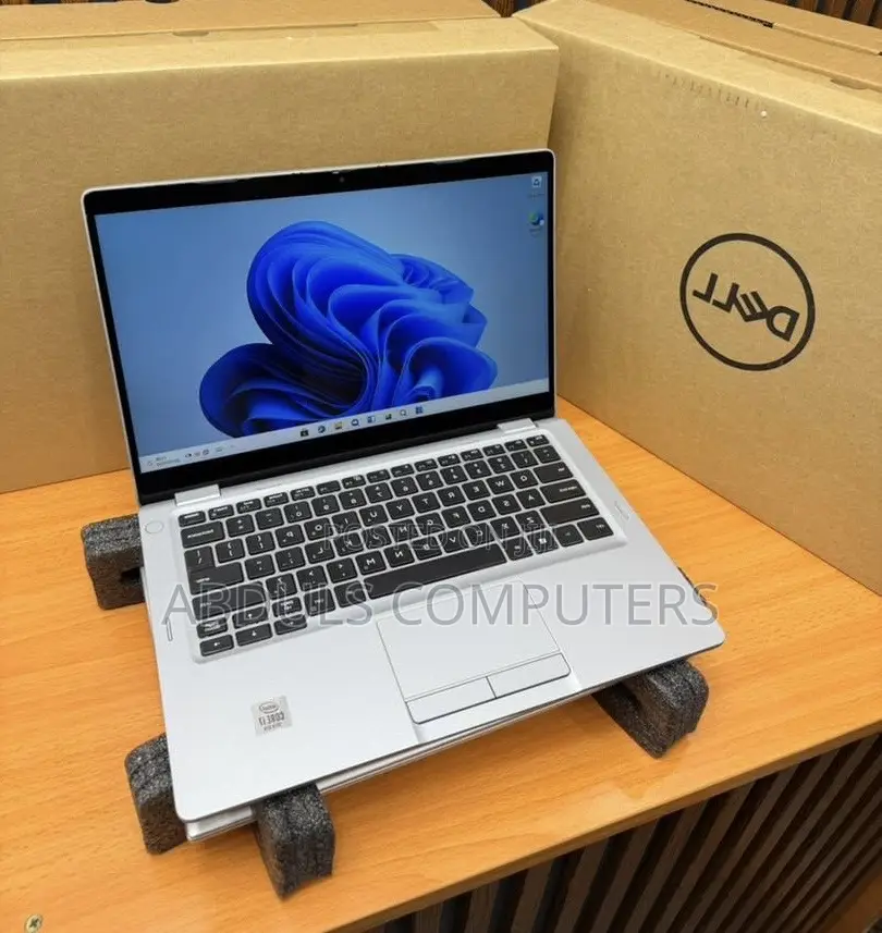 New Laptop Dell Latitude 5310 2-in-1 8GB Intel Core i7 SSD 256GB
