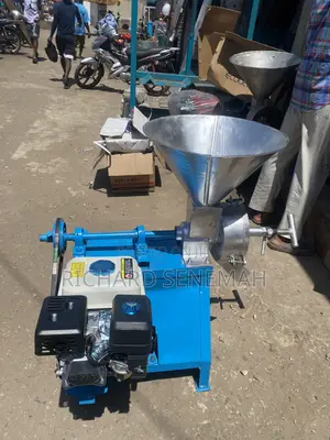 11A Grinding Mill for Grinding Pepper,tomatoes,ginger, and Many More.