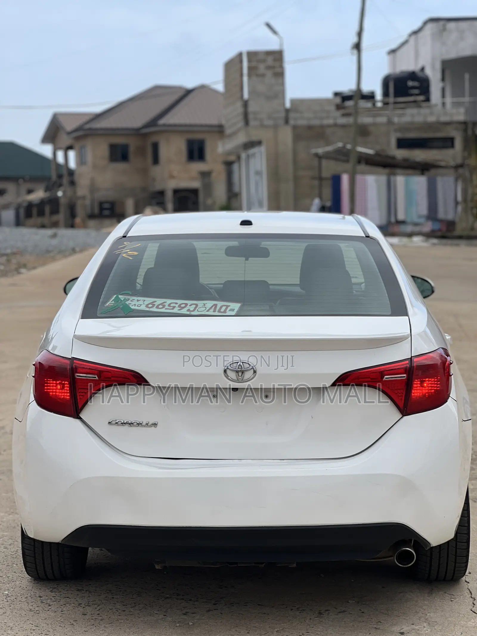 Toyota Corolla SE Special Edition 4dr Sedan (1.8L 4cyl CVT) 2017 White