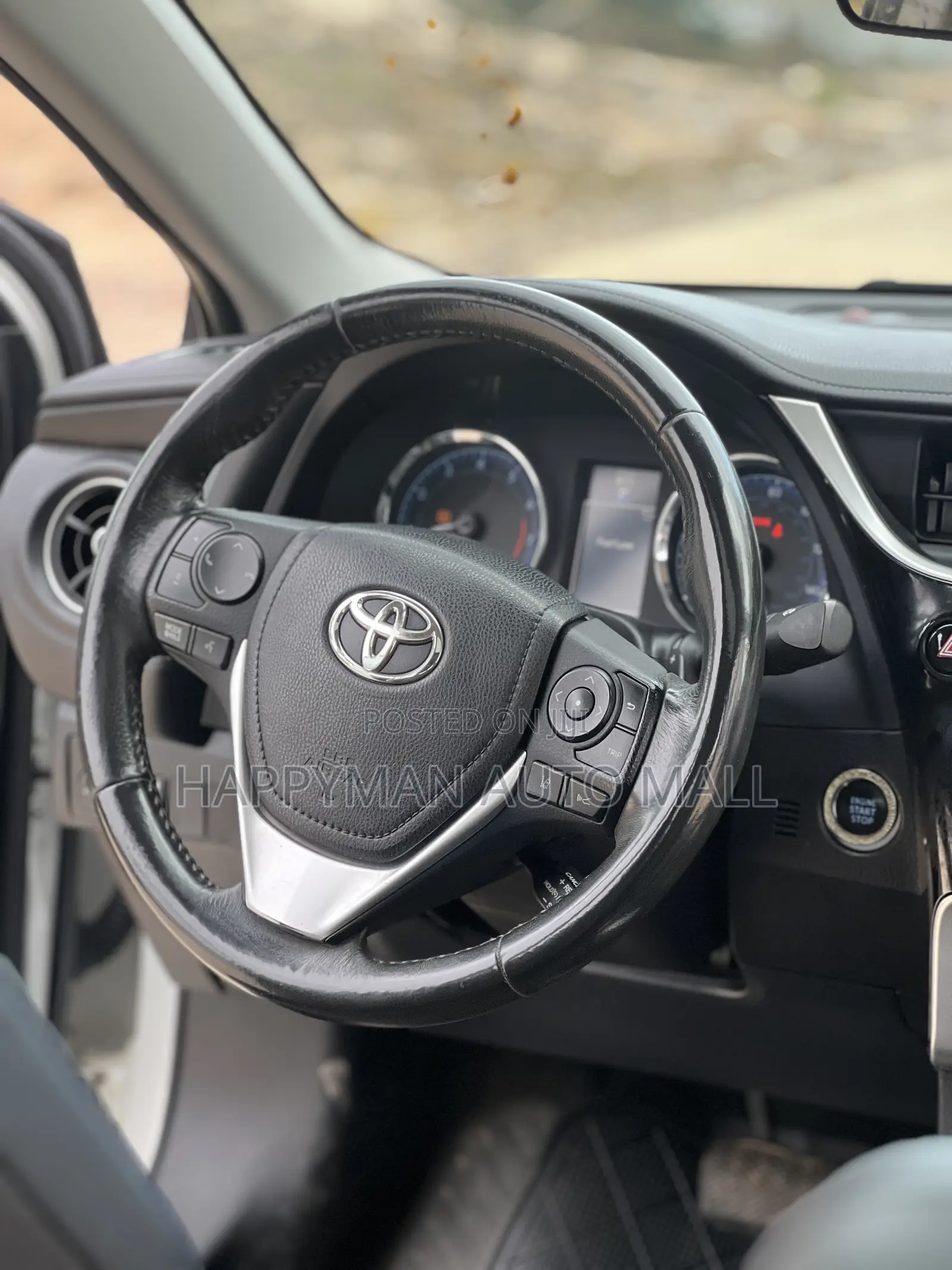 Toyota Corolla SE Special Edition 4dr Sedan (1.8L 4cyl CVT) 2017 White
