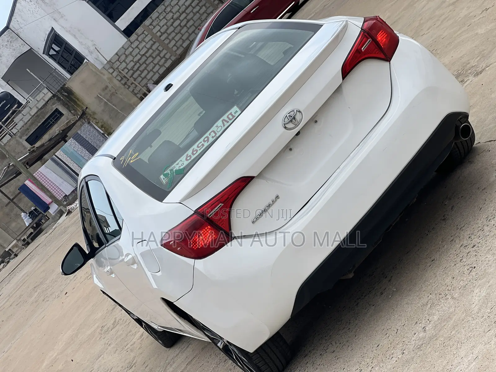 Toyota Corolla SE Special Edition 4dr Sedan (1.8L 4cyl CVT) 2017 White