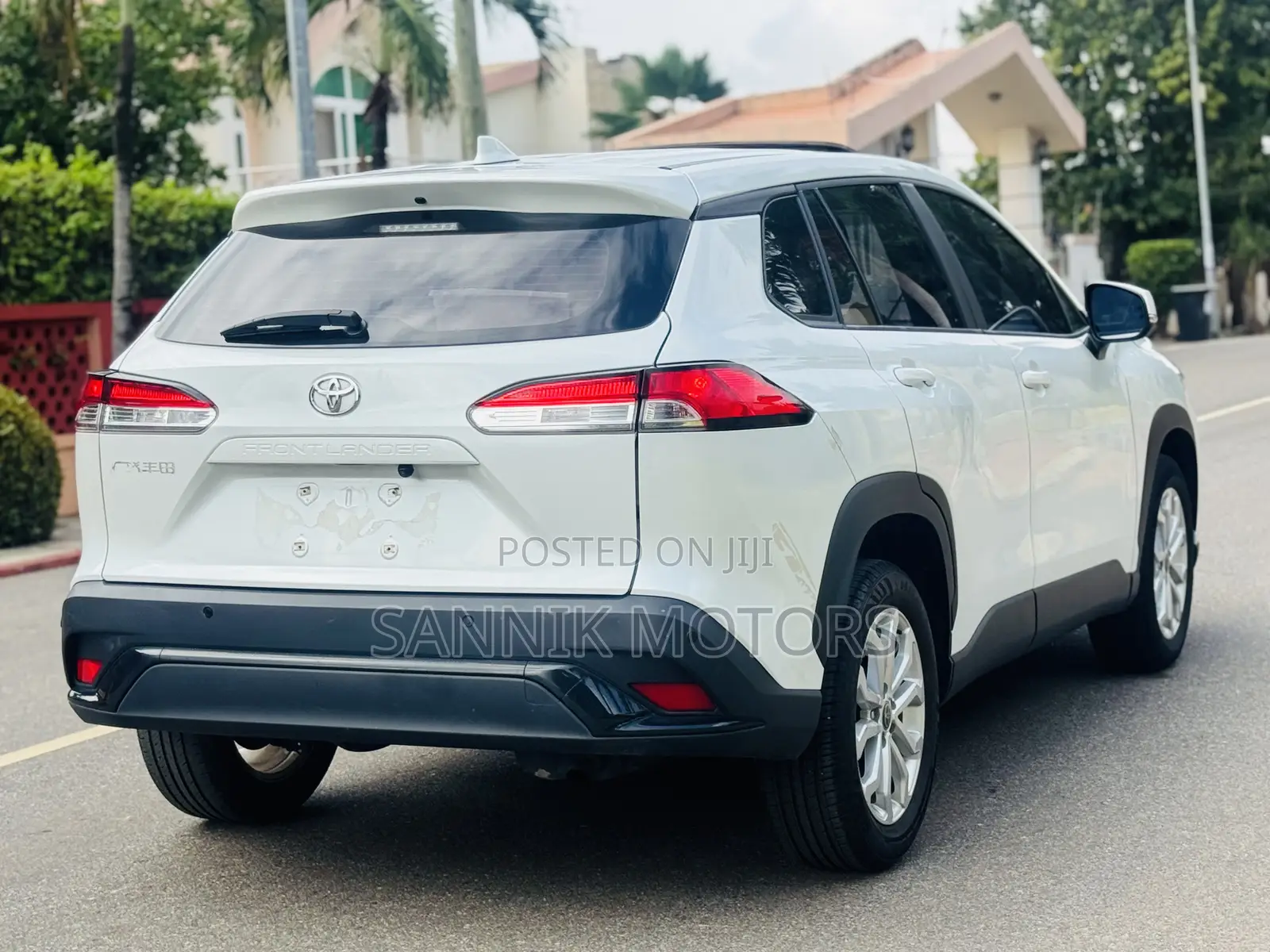 Toyota Corolla Cross XLE AWD 2023 White