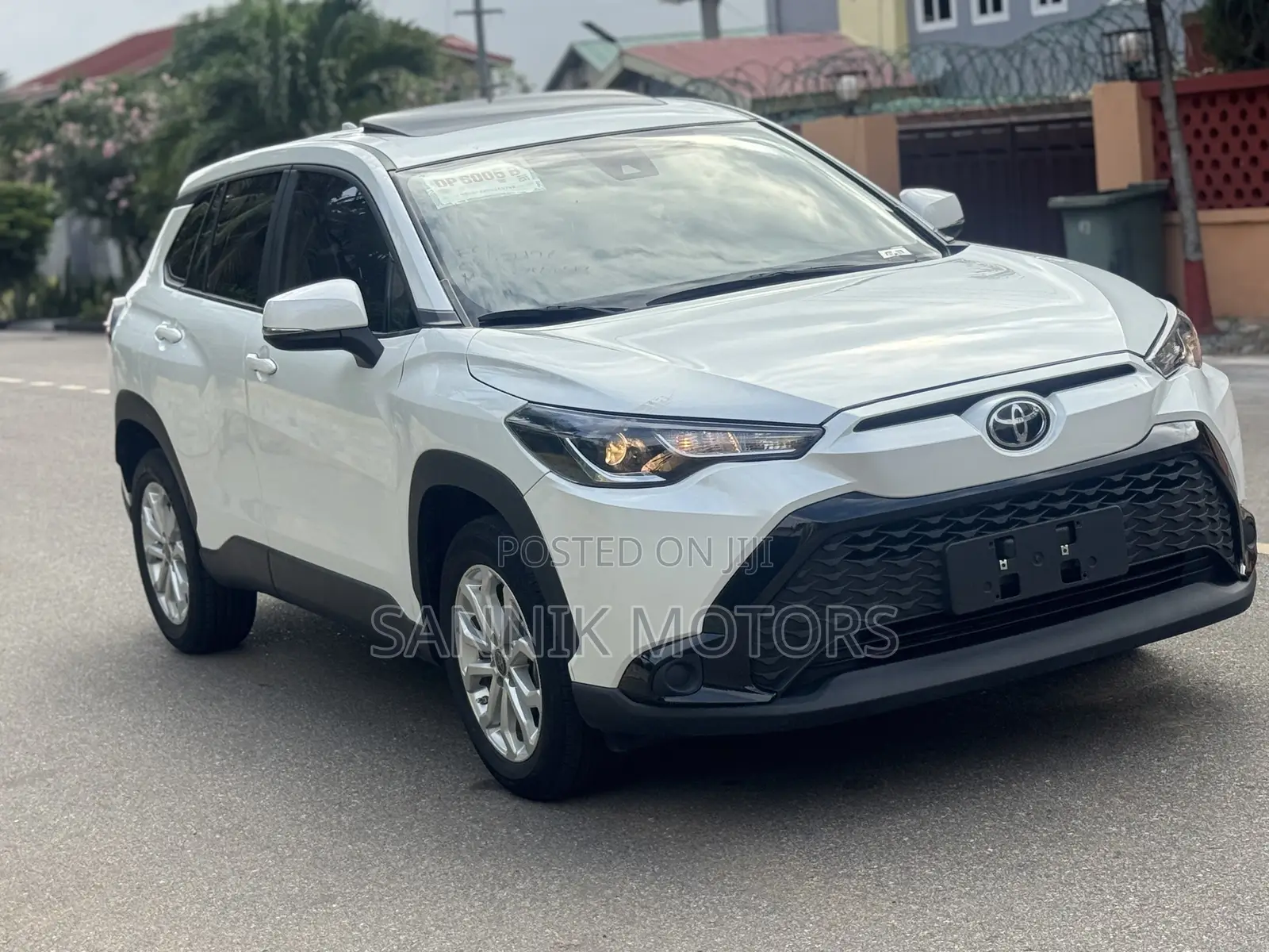 Toyota Corolla Cross XLE AWD 2023 White