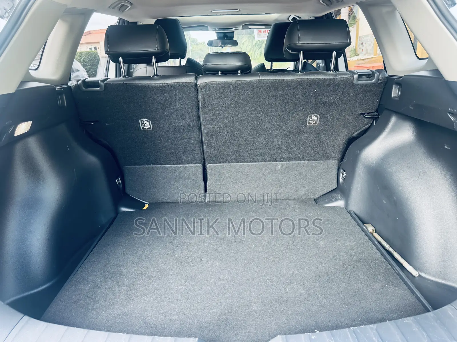 Toyota Corolla Cross XLE AWD 2023 White