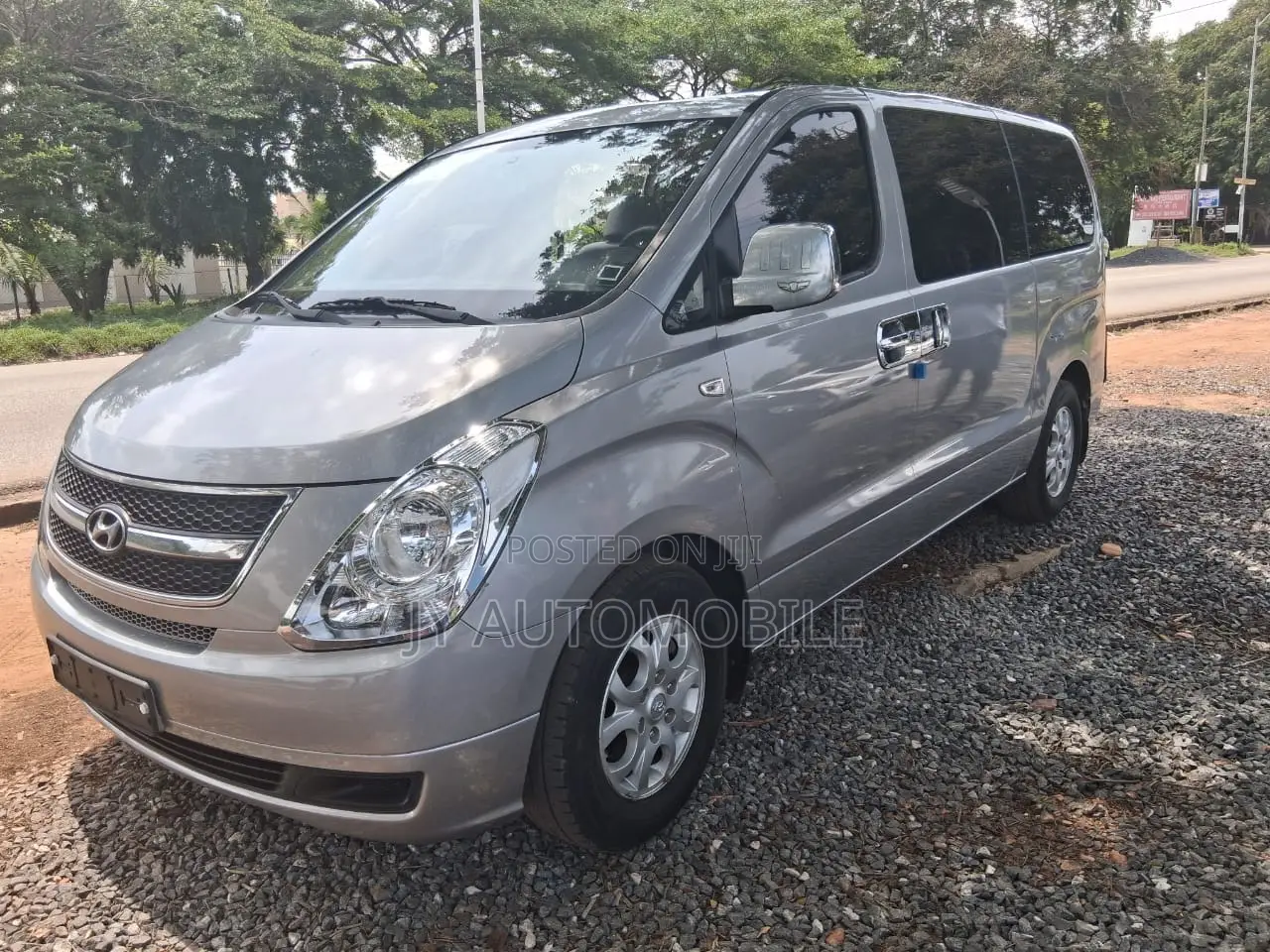 Hyundai Starex 2016 Silver