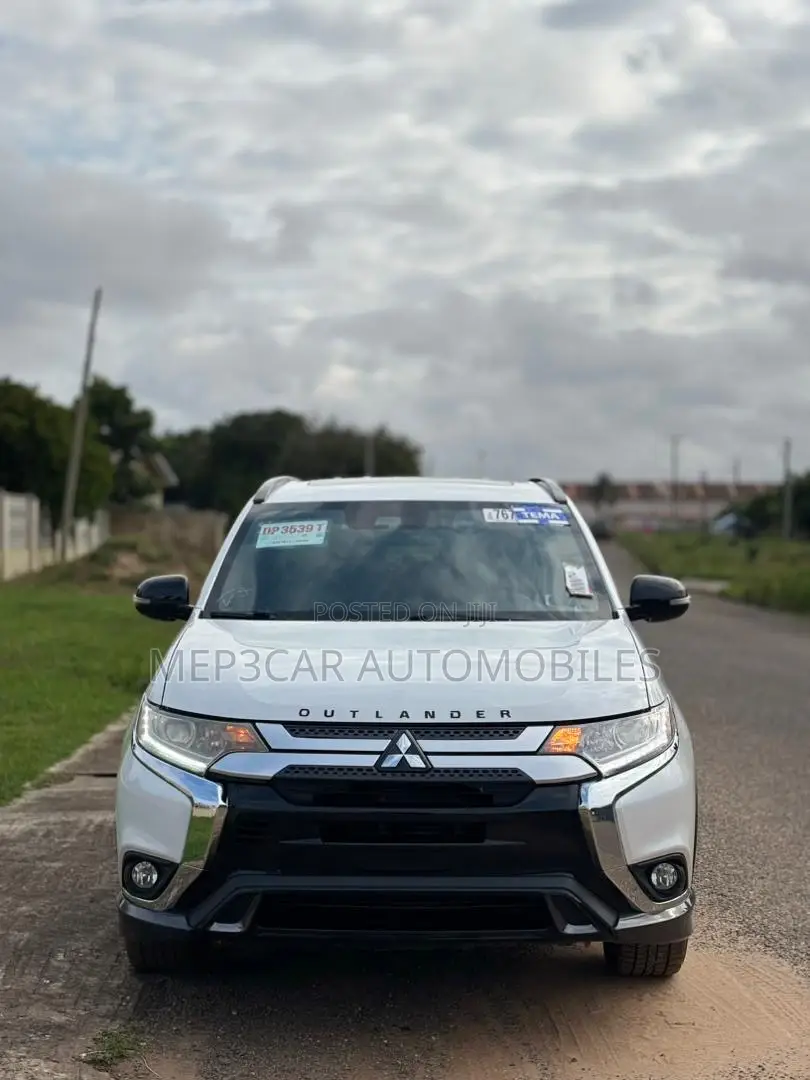 Mitsubishi Outlander 2020 White