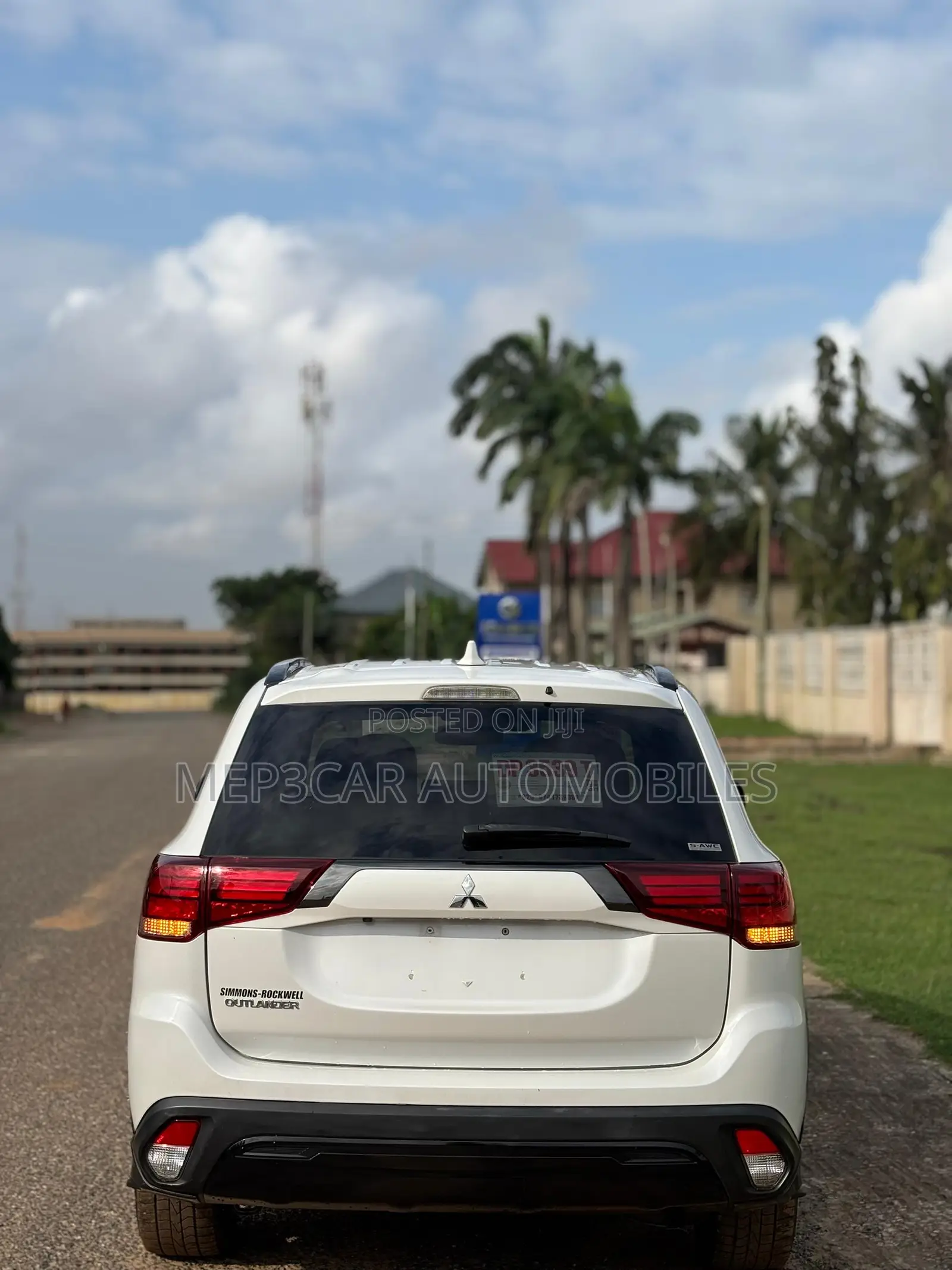 Mitsubishi Outlander 2020 White